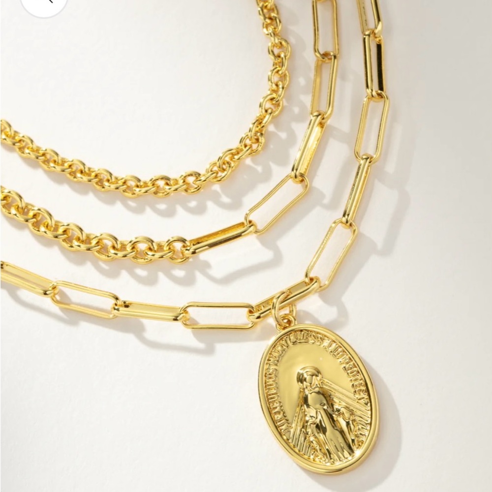 Three’s Company Necklace - NWT - Picture 2 of 4